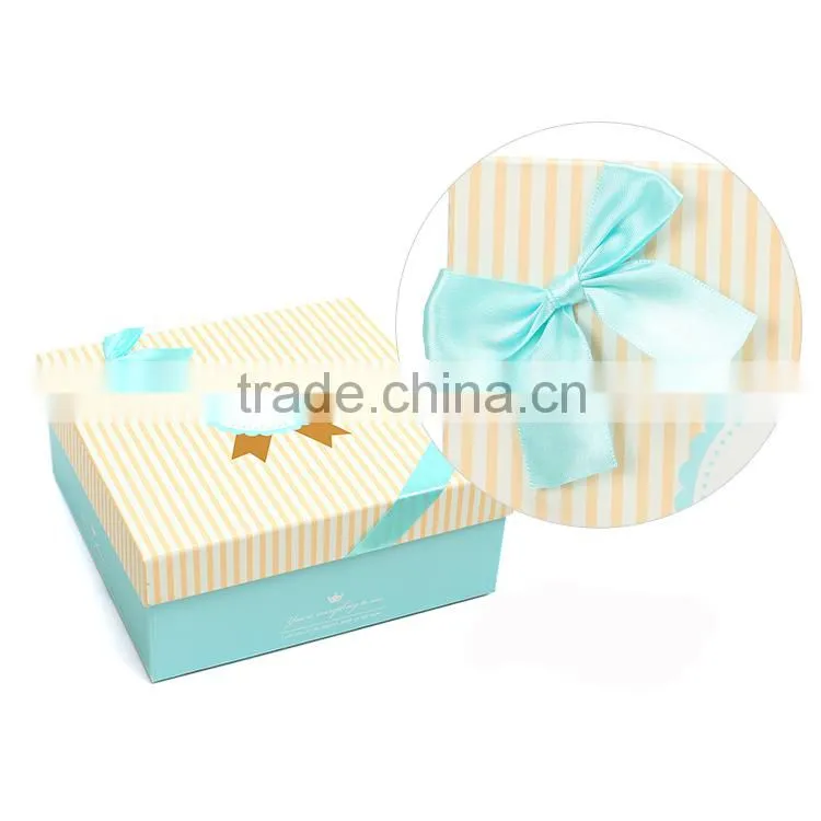 Luxury wedding invitation gift card box wholesale