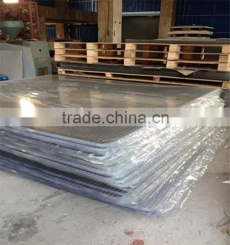Noise barrier panel