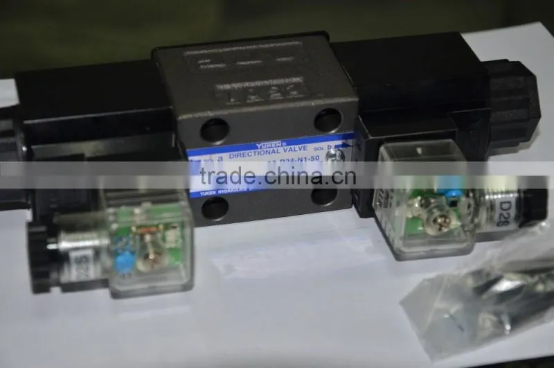 2016 New 158 Ton Servo Motor Small Plastic Crisper Injection Molding Machine