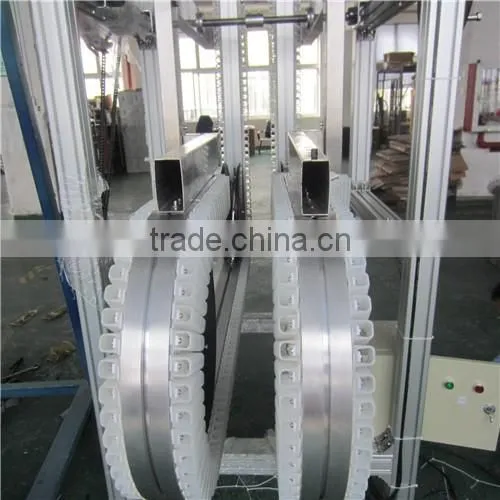 C type gripper bottle conveyor factory customized