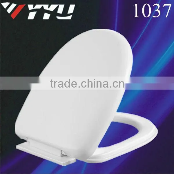 Hot sale oval plastic padded toilet seats 1037