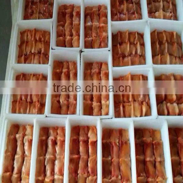 With tray vacuum packing frozen quebec cockle