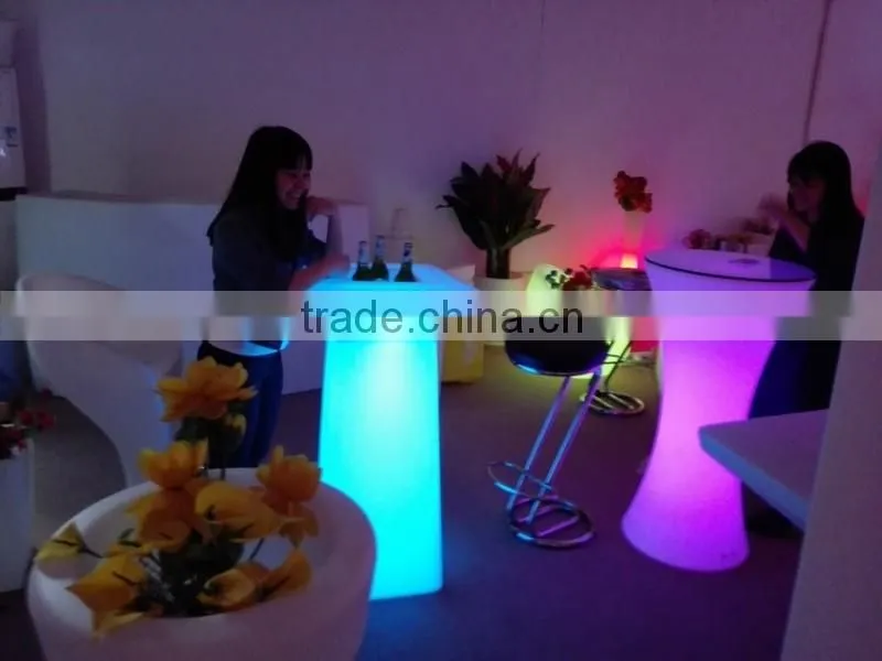 Color change Cocktail Plastic Bar Table