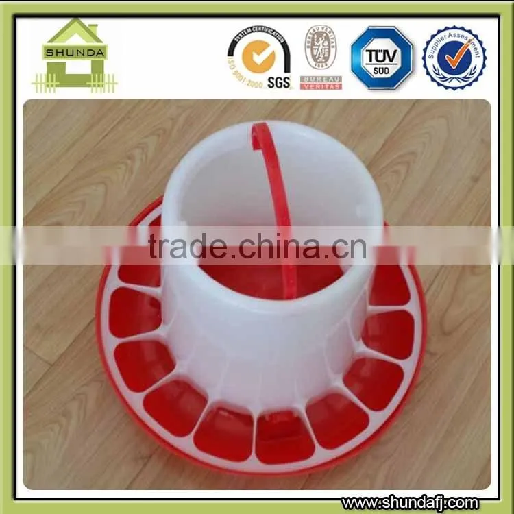 SDCF01 Plastic Animal Feeders Pigeon Feeder Bird Feeder Chicken Feeder