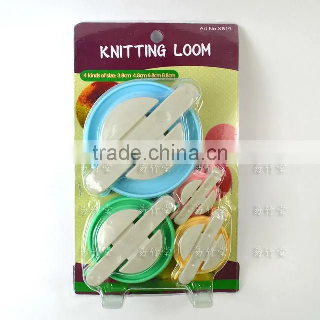 Plastic Yarn ball pompom maker