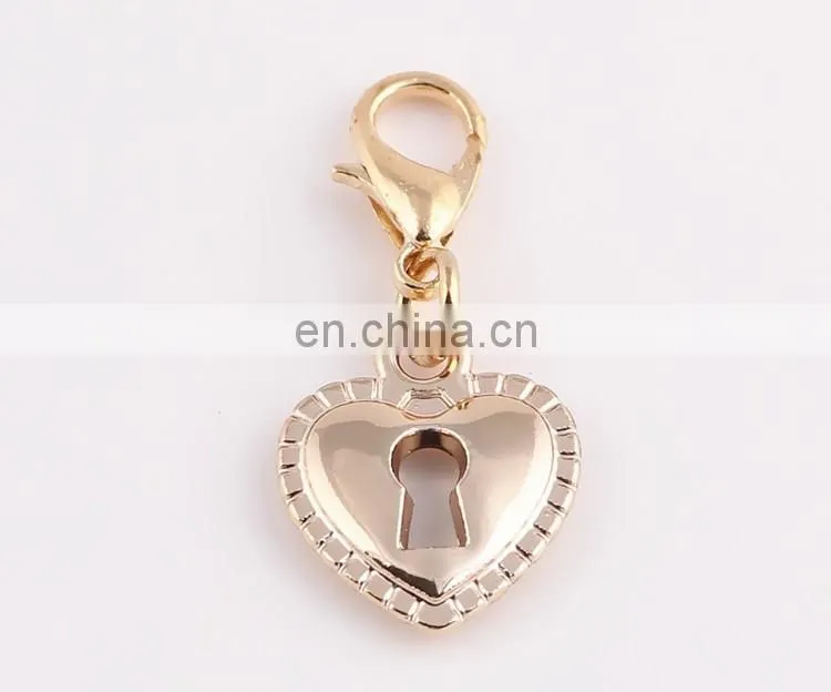 Custom metal 3d heart shaped keychain silver keychain 3d heart keychain with wings