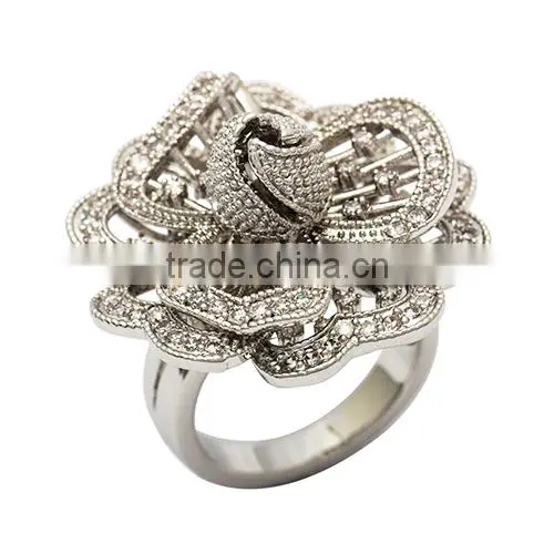 Exquisite Champagne Gold Plated Butterfly Ring for Women Wedding Made with AAA Zircon Crystal Luxury Bamoer Jewelry