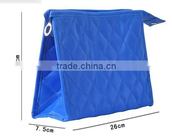 Classical travel rhombus grid zipper closure dence polyester cosmetic bag