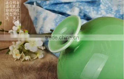 Chinese Pottery And Porcelain Vase HQ019