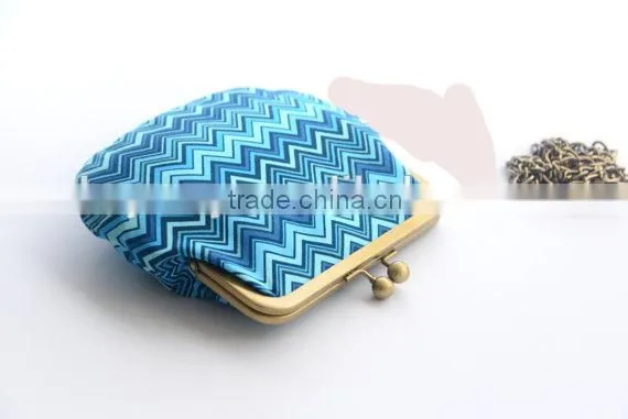 Elegant metal frame evening clutch bag wholesale