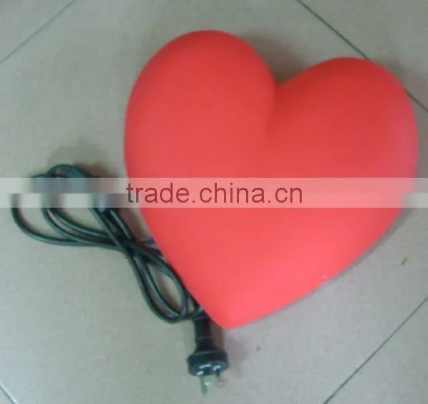 red heart simple wall lamp