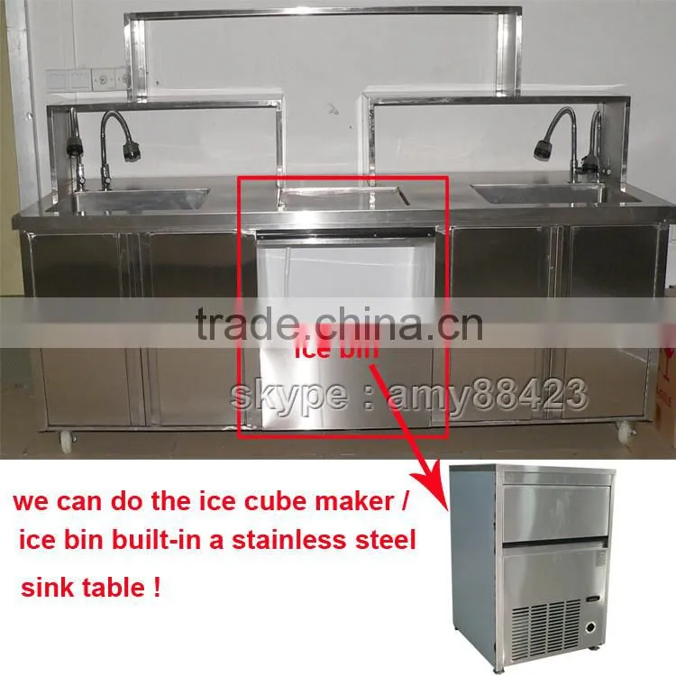 ice maker machine produces ice cube 25 by 25 mm
