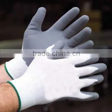 working nitrile glove