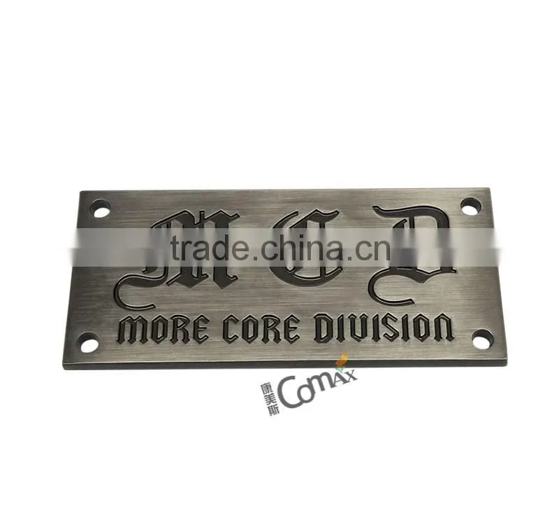2015 new design debossed zinc alloy brushed gunmetal jeans metal label