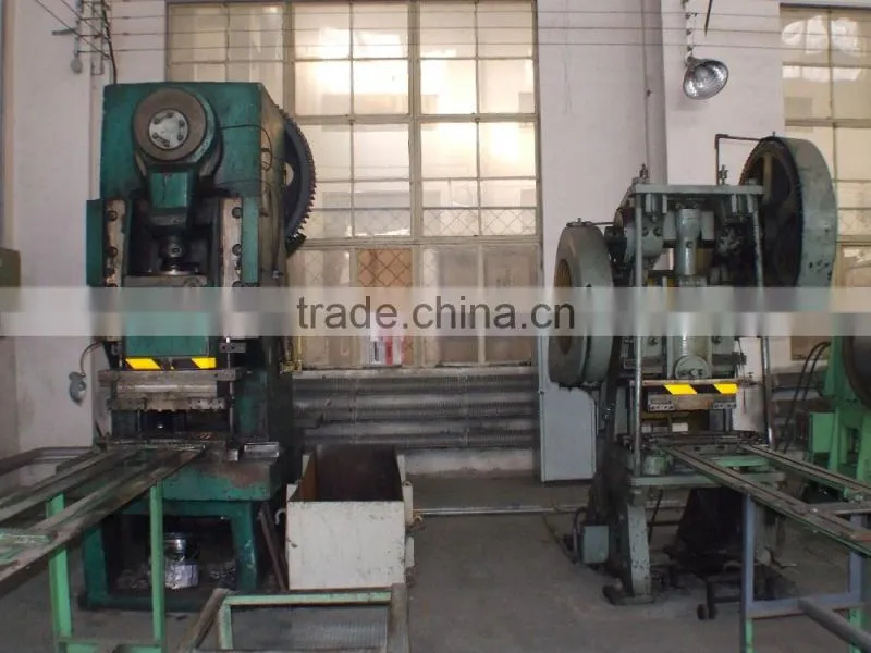 Galvanized plate metal welding with threaded bolt