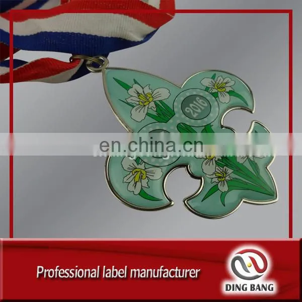 Professional OEM Factory Custom Made Jewelry Company Design And Fashional Souvenir Use Color Enamel Metal Pendant