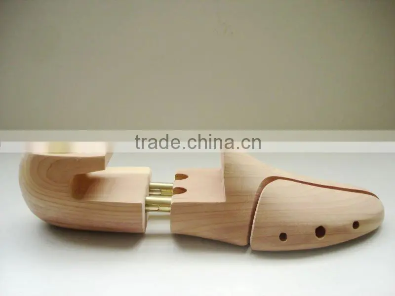 high quality beech wooden shoe tree red cedar shoe tree