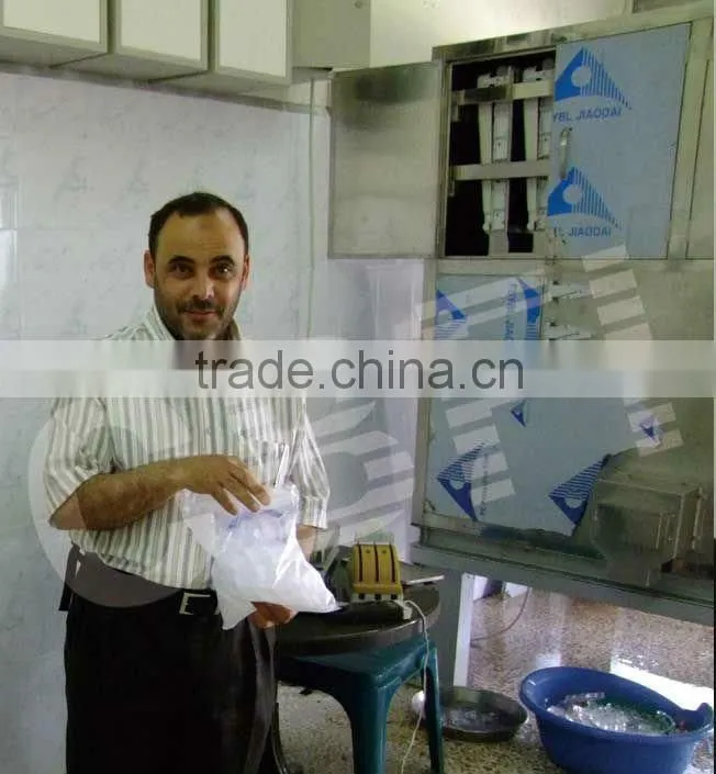 Commercial ice cube machine to make crystal and edible ice