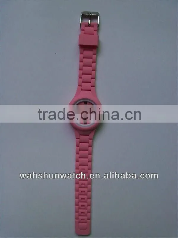 2013 best selling cheap promotional geneva silicone watch wholesale factory in dongguan