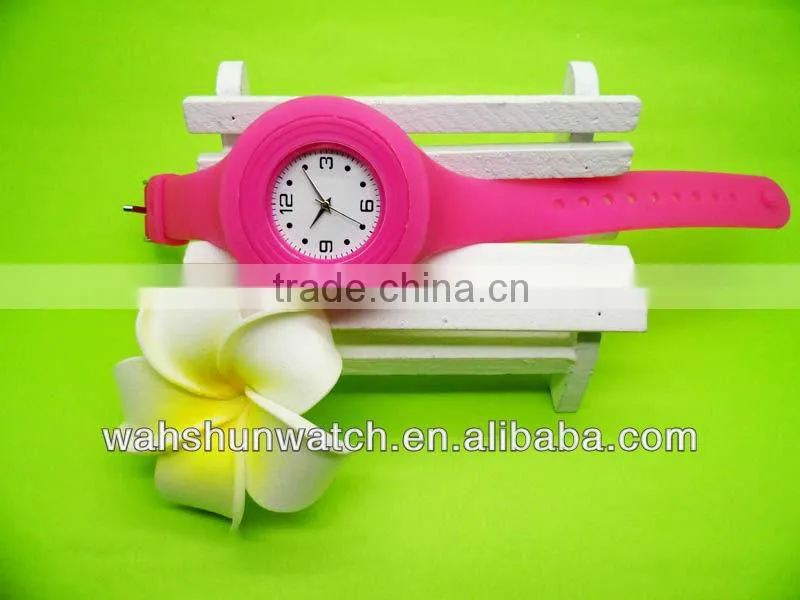 China factory custom pink colors ladies slim rubber watch 2013 hot