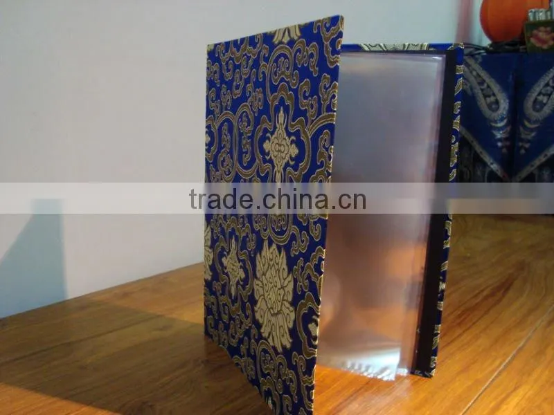 Tang Impressing-Card holder