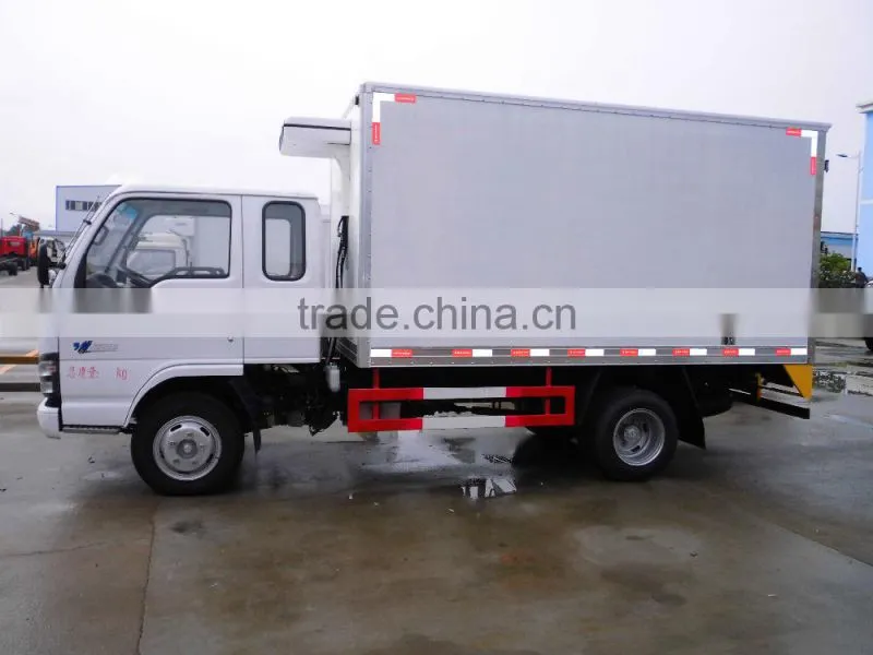 4x2 3 ton refrigerator car for sale