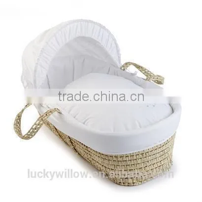 eco-friendly white baby bassinet/baby crib with mattress