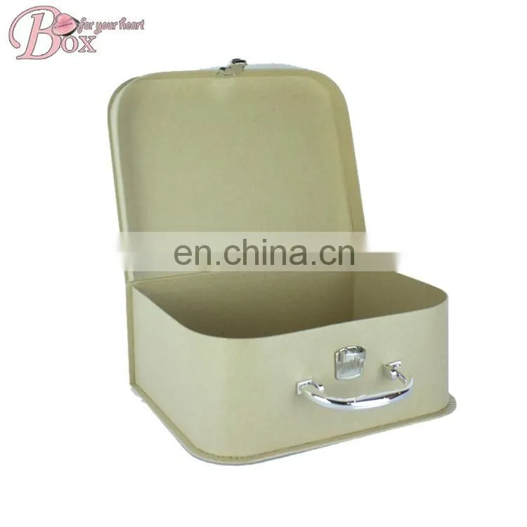 New Products 2017 Vintage Style Metal Lock Suitcase for Travel