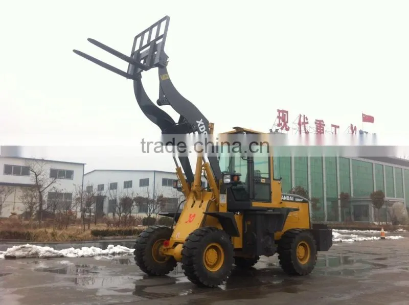 XD920F loader with fork