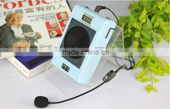 Megaphone with LED display (CE Certificate KM-666)
