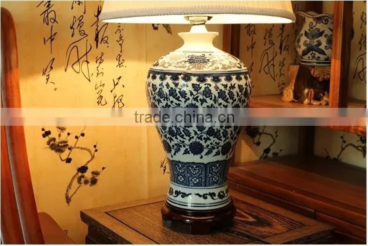 Factory prices blue and white chinese ceramic table lamps with 3C certification