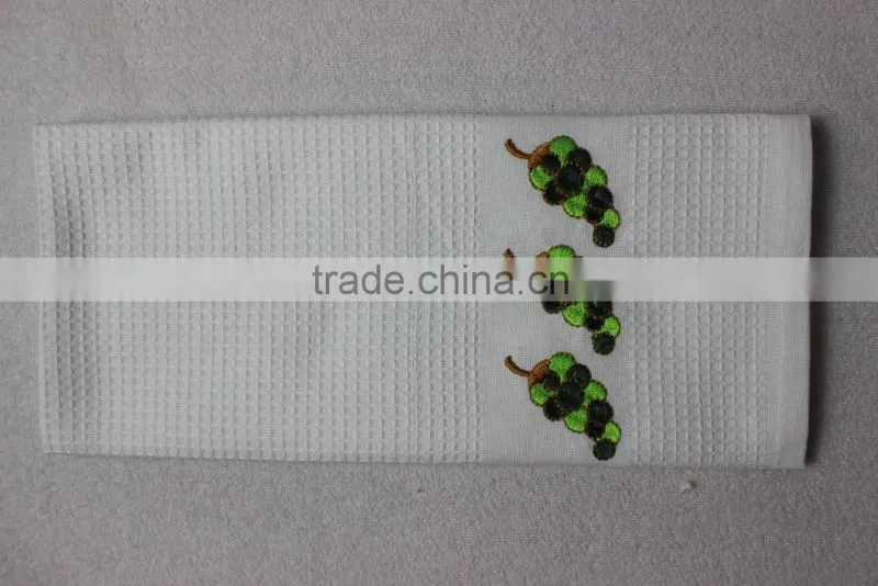 hot selling product 2016 waffle weave promotional beautiful embroidered tea towels