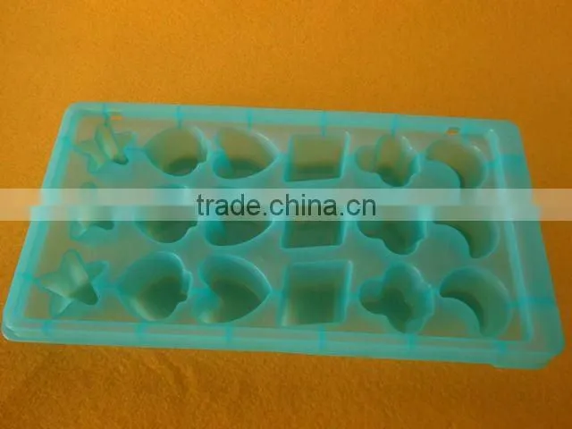 18 lattices Plastic PP Fruit Ice Mold