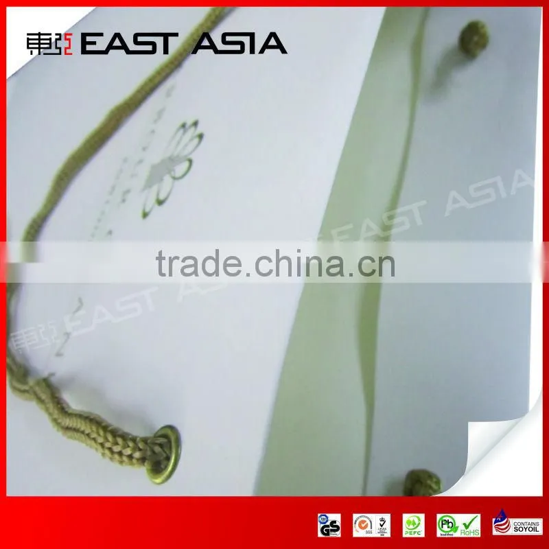 White Hot Stamped Art Paper Bags with Eyelet & Spot UV Coating