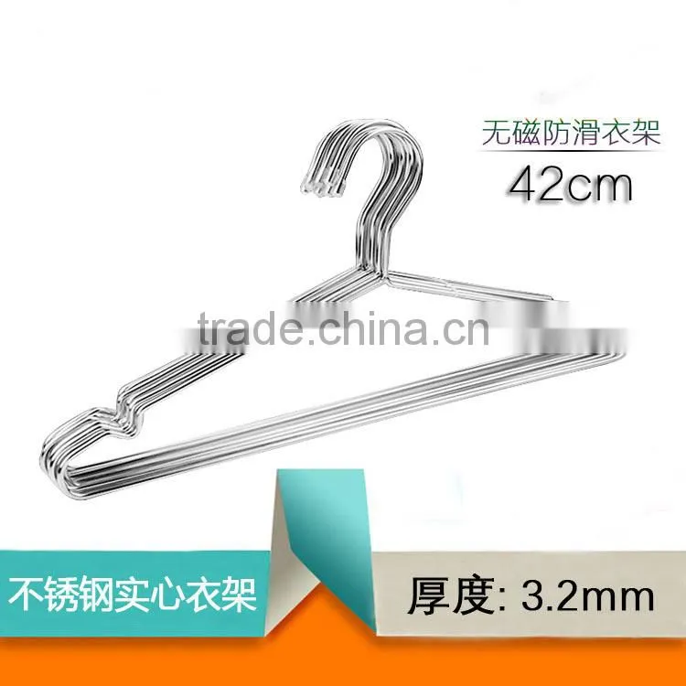 High quality Wholesale Metal Hook Wood Coat Hanger