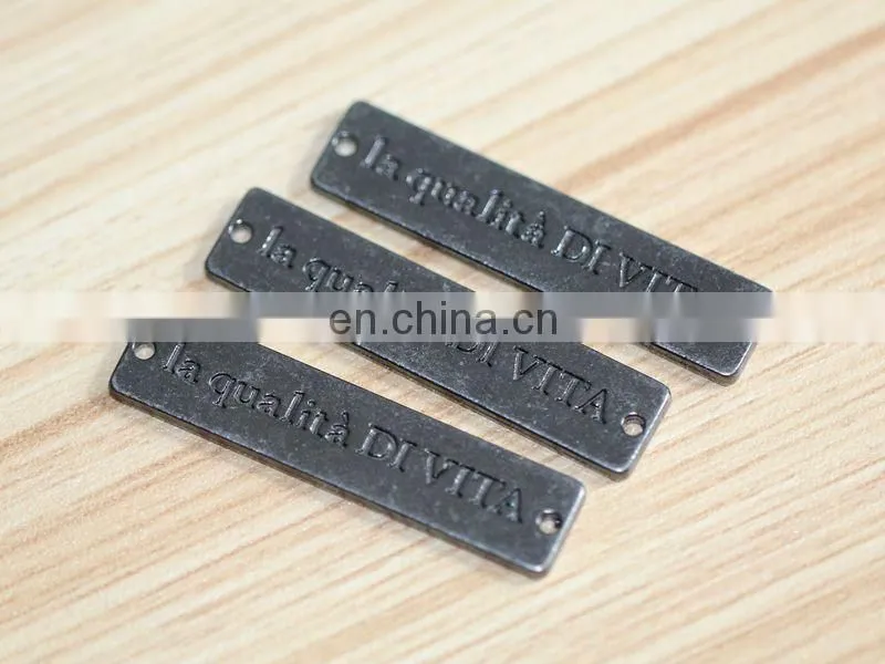 hot selling hardware decorations gold metal labels for clothing and handbag