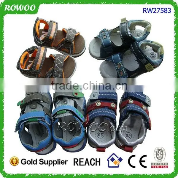 Good quality Summer children beach sandal with closed toe