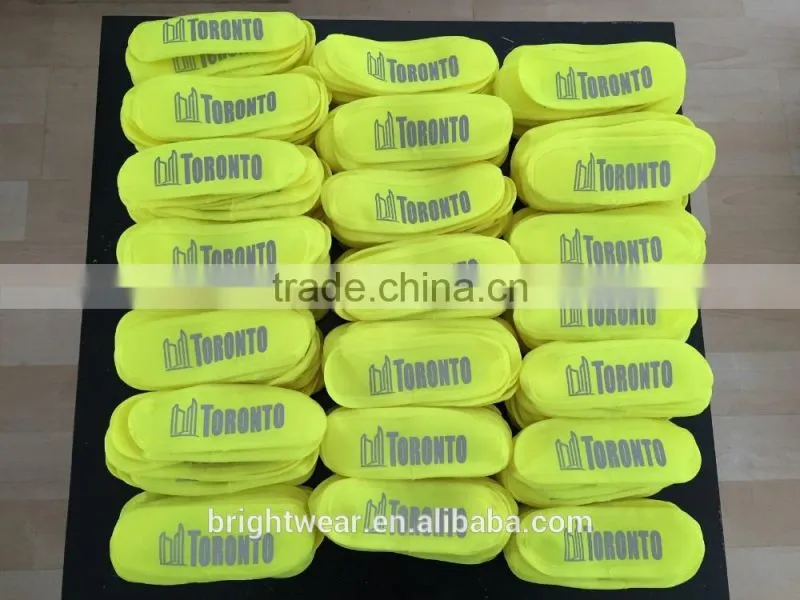 Relfective Policia with blue printing reflective letter be heated on vest for Spain market