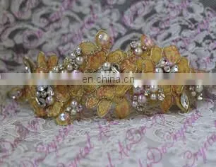 Aidocrystal Luxury Bridal Hair Jewelry Hair Accessories,Bridal Pearl Headpiece Gold Hair Comb