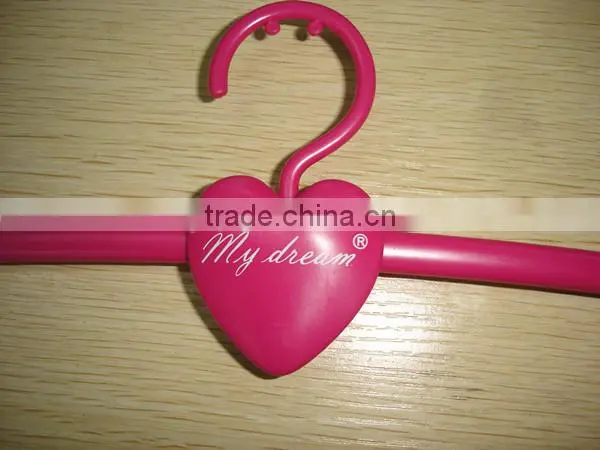 FP-596 Red heart underwear hangers plastic underwear haners