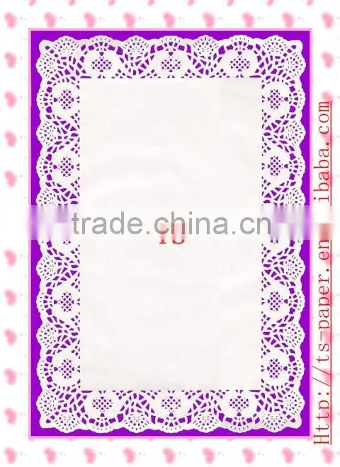 oval paper doily with printed color