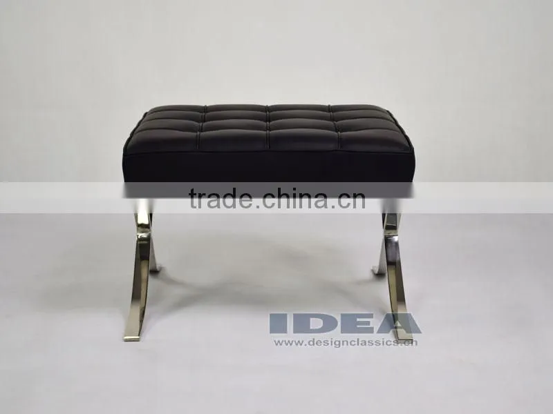DC2001 Replica Barcelona Ottoman Black