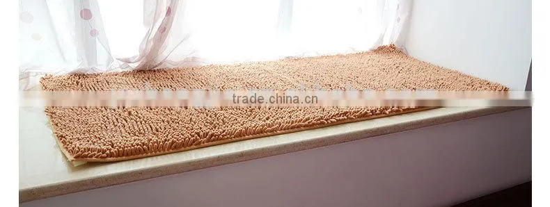 Chenille bath mat