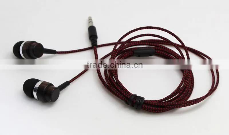 2016 Top quality purely natural wood earphone, stereo in-ear earphone headset