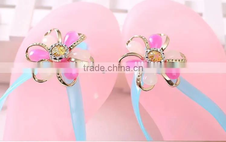 Star design latetst plastic shoe decoration