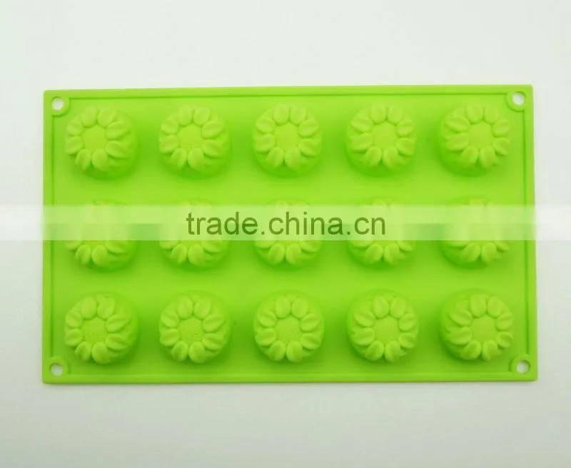 1192 15 pcs roses shaped silicone chocolate mould and mold