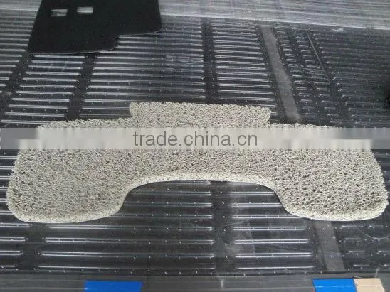 IECHO BK2516 Car Mats and Carpets and Logo Floor Rug Automatic CNC Cutting Machine with Electric Oscillating Blade
