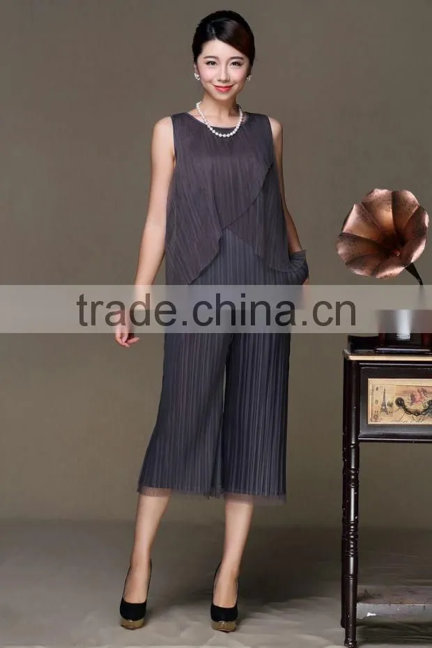 Pleat sleeveless solid women summer pant suits