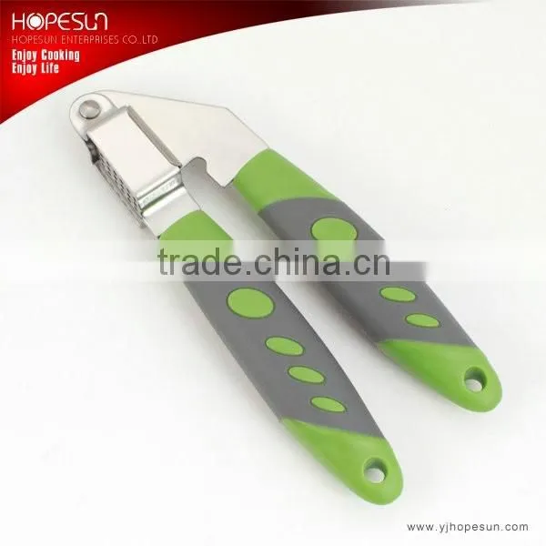 Popular vegetable tool garlic kitchen gadgets best plastic handle garlic press