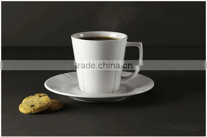good quality design romantic white ceramic coffee cup with saucer